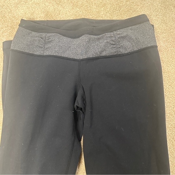 Lululemon leggings. - Picture 2 of 5